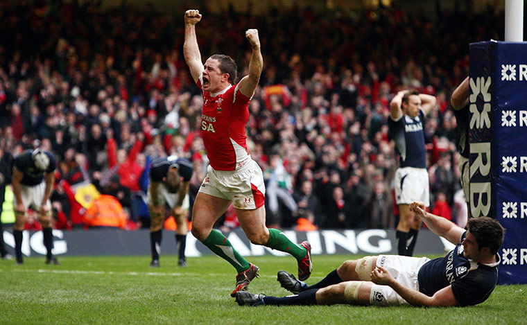 Shane Williams' top trys: Shane Williams celebrates scoring against Wales in 2010