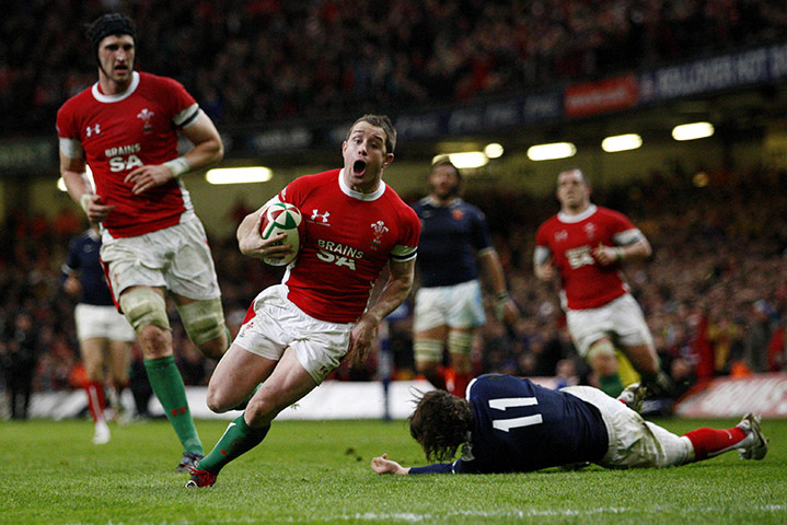Shane Williams' top trys: Shane Williams scores the second try for Wales against France