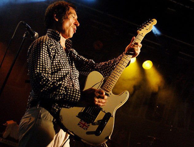 Your Gig Pictures: Buzzcocks performing at Holmfirth Picturedrome