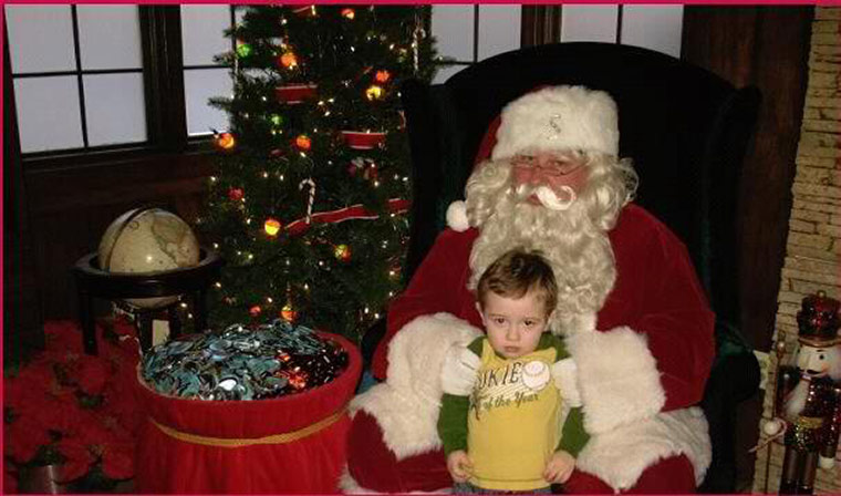 Bad Santa: harrowing mall encounters – in pictures