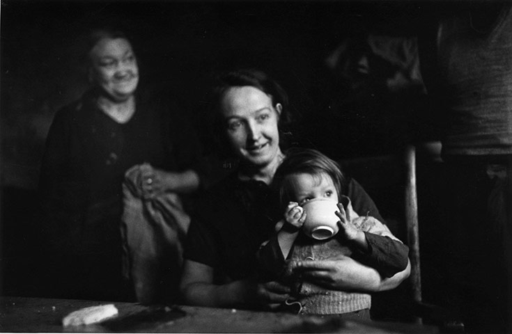 Wigan 1939: Poor Family
