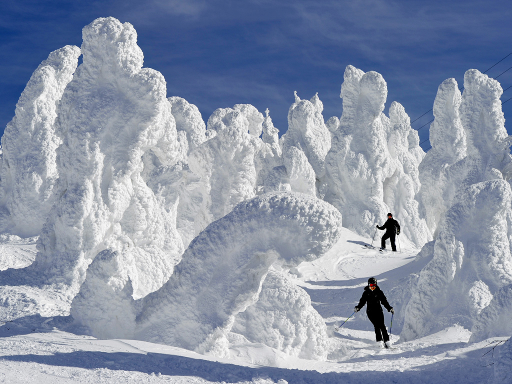 Eyewitness Dodging ice Monsters In Japan World News The Guardian