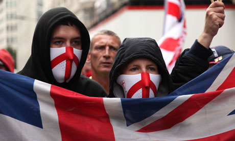 Up to 7,000 due in Luton for English Defence League rally, as anti-racist and Muslim groups prepare counter-demonstrations