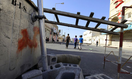 Bahraini-Shiite-protester-007.jpg