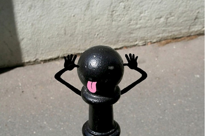 Street art Paris: Cheeky Pole, Paris