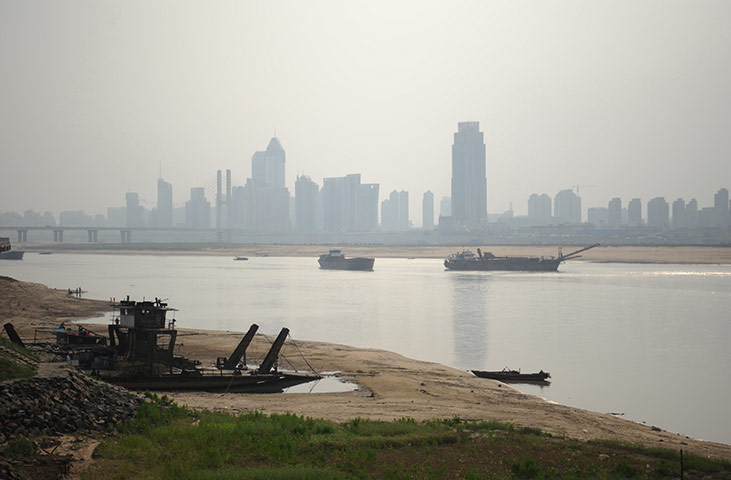 Drought In The Yangtze River Basin - In Pictures