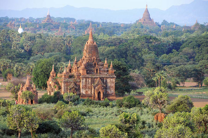 Burma gallery: View of the temples at sunset, Bagan