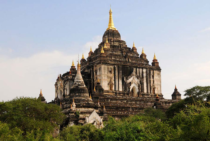 Burma gallery: Thatbyinnyu temple, Bagan