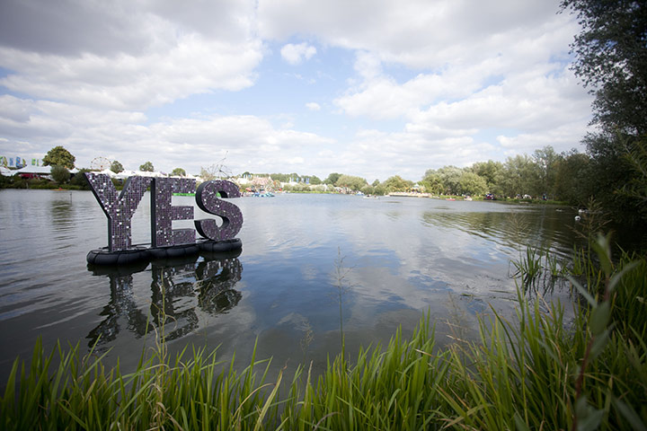 secret garden party: The YES sign in the lake 