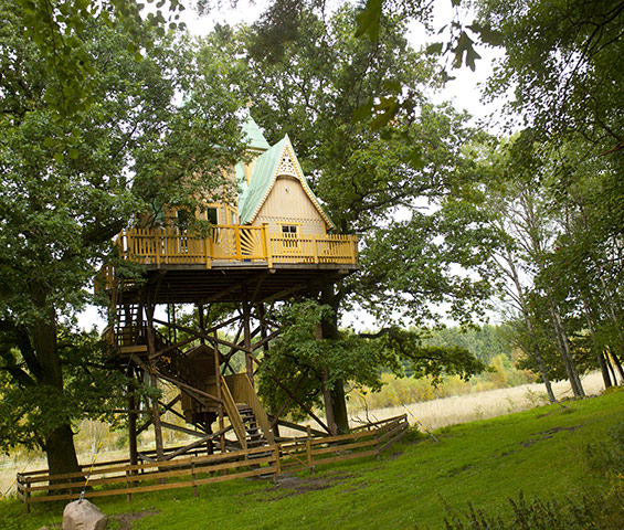 Scandinavian cabins: The Cabin in the Trees, Falköping, Sweden