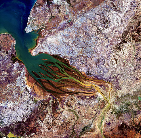 Satellite Eye on Earth: The Betsiboka estuary in northwest Madagascar 
