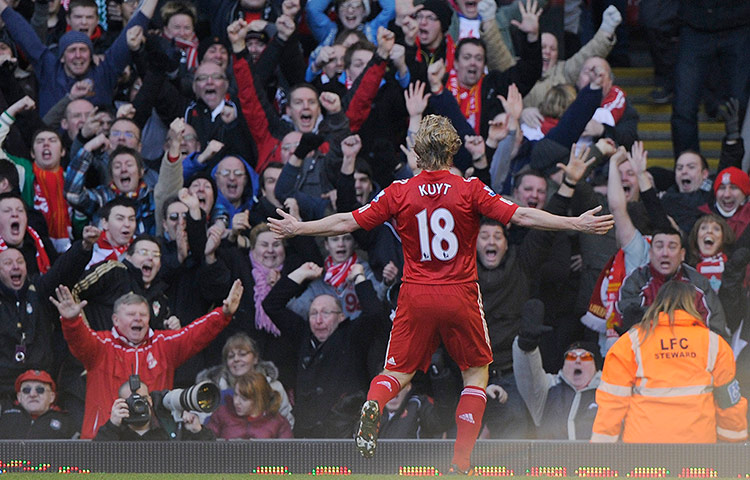 Liverpool v Man Utd: Kuyt celebrates his goal against Manchester United in front of the Kop