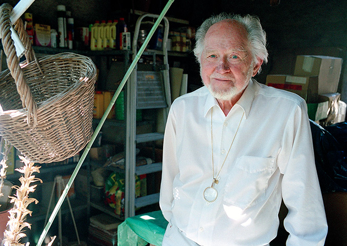 Ronald Searle: 2006: Ronald Searle at home in the South of France