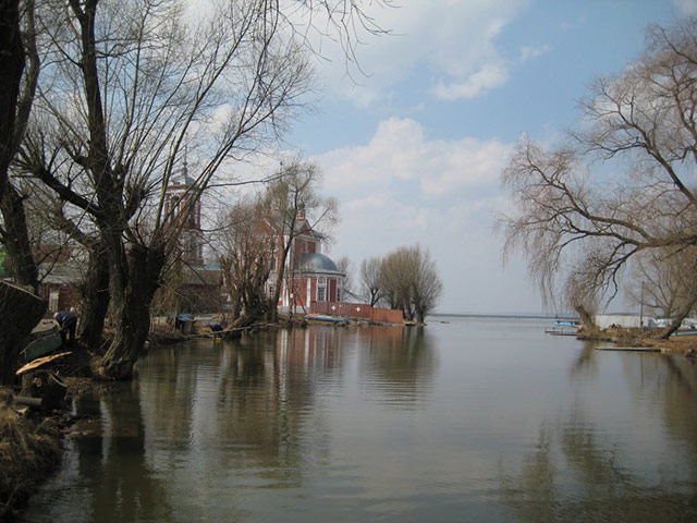 Moscow walks: Trubezh river lake plescheyevo