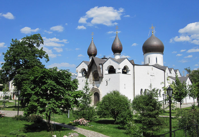 Moscow walks: Martha and Mary Convent, Moscow