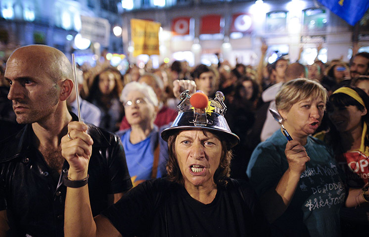 Global Noise Protests In Pictures World News The Guardian