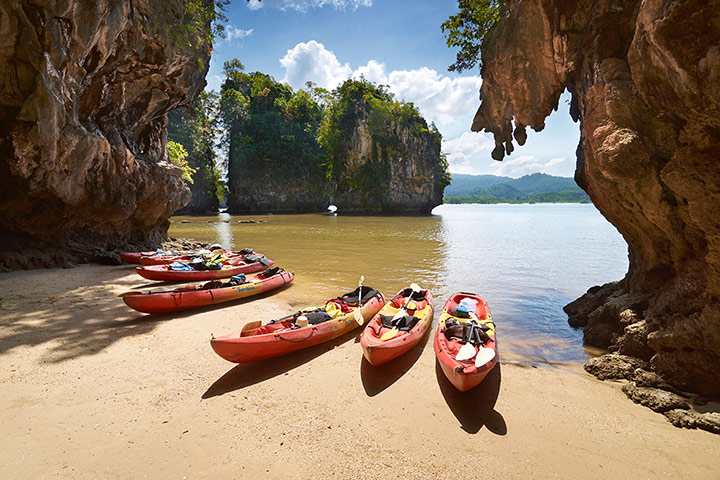 Bond locations: Thailand - Krabi province, Phang Nga Bay, canoe trip