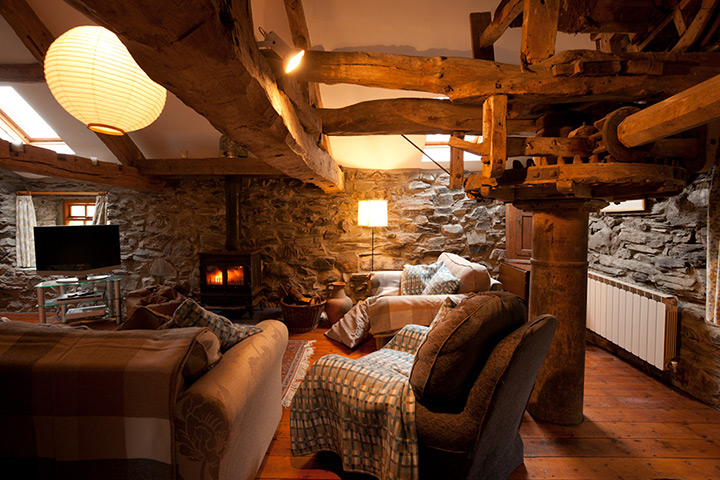 Xmas cottages: The Water Mill, Snowdonia