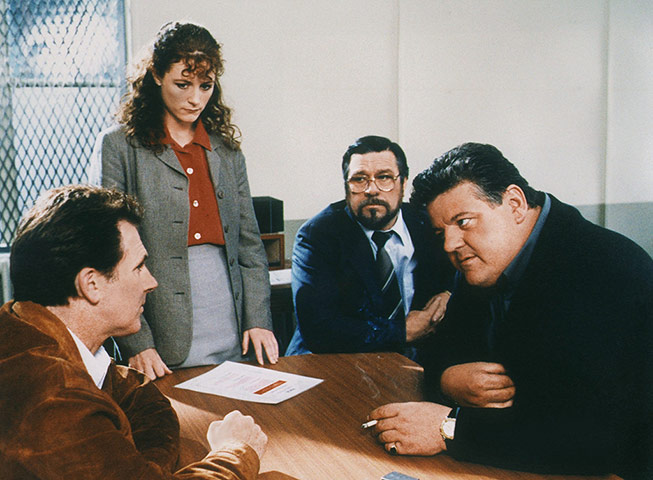 Robbie Coltrane: GERALDINE SOMERVILLE, RICKY TOMLINSON & ROBBIE COLTRANE in  'CRACKER'