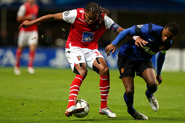 wed champs league 4: Alan Silva vies with Patrice Evra