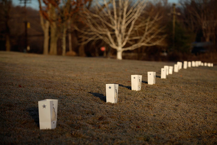 Newtown - the day after: Bags decorated with Christmas trees and stars