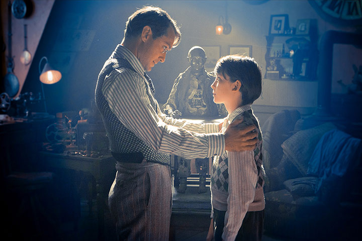 Hugo : Jude Law and Asa Butterfield