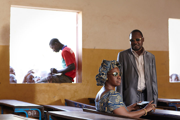 Amadou and Mariam: Amadou and Mariam visit school for the blind Union Malienne des Aveugles
