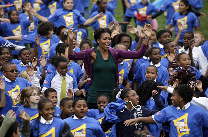 Michelle Obama fitness: First lady Michelle Obama jumps with four hundred children