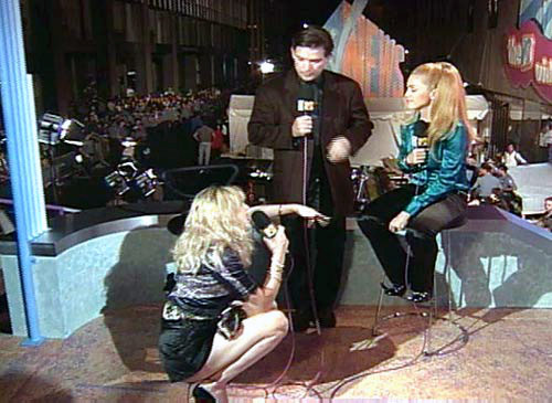 Madonna: Madonna and Courtney lOVE