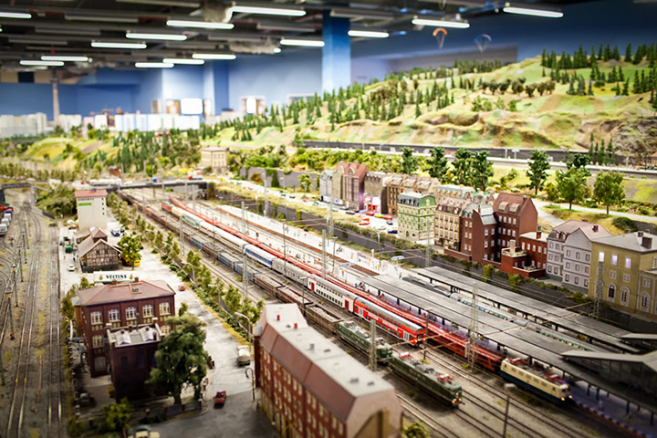 Berlin miniature: Loxx Miniature Welten Berlin, trains