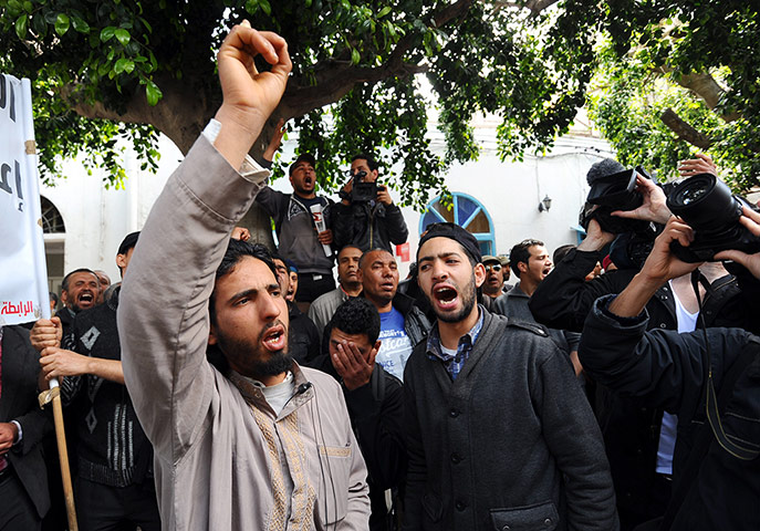 Week in film: Tunisian islamists shout slogans outside the courthouse in Tunis
