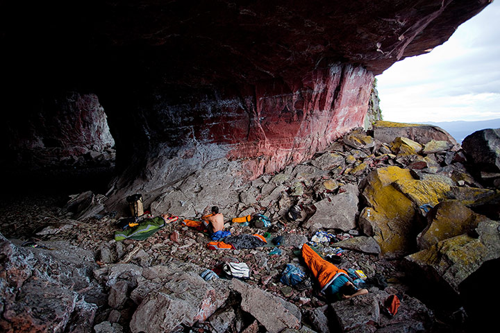 Amazonclimb: Camping en route 