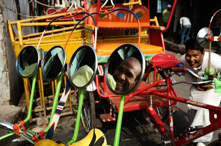 Photo comp April: rickshaw wallah's, Kolkata, India