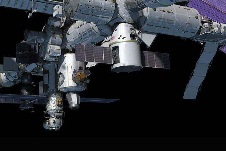 SpaceX Falcon 9: Dragon at Space Station
