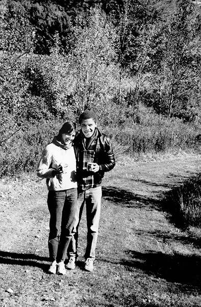 Early Obama: Early Obama: Barack Obama with girlfriend Genevieve Cook