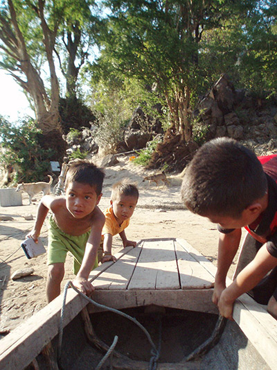 Photo Comp June: Boat in Si Phan Don, Laos
