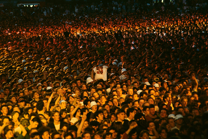 Stone Roses Book: The crowd at the Stone Roses concert, Spike island, 1990