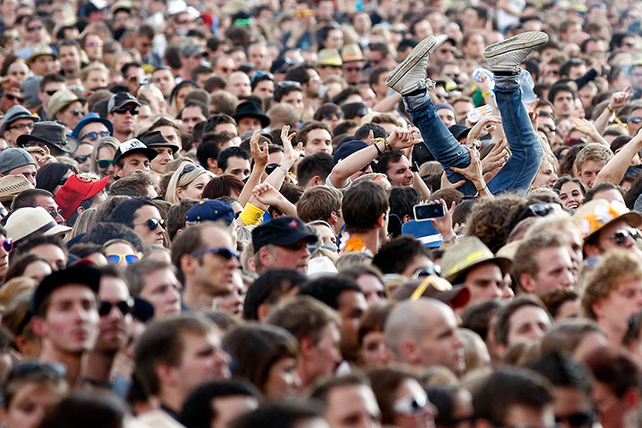 Week in music: Fans watch Patent Ochsner at the Gurten festival in Bern