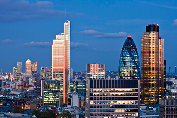 London from the rooftops : The city