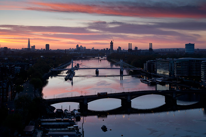 London from the rooftops : Chelsea sunrise