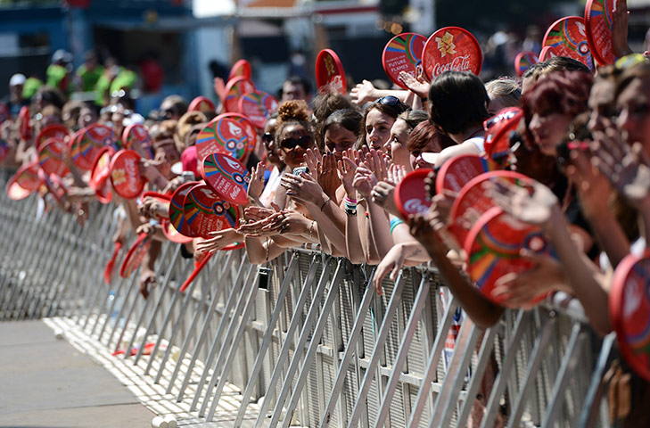 Torch concert Hyde Park: Crowds gather in Hyde Park for Olympic Torch Relay finale concert