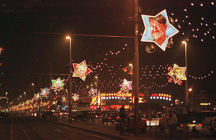 Blackpool illuminations: 1998: Blackpool Illuminations depicting Coronation Street