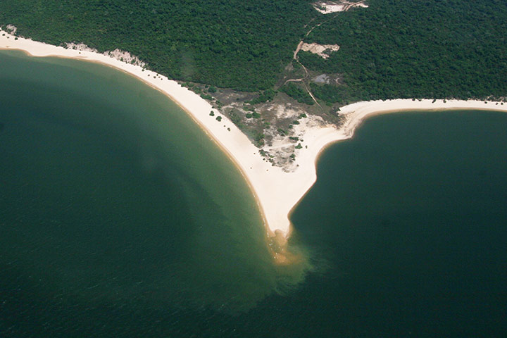 Brazil beaches: Amazonian River Beaches in Alter do Chao, Brazil