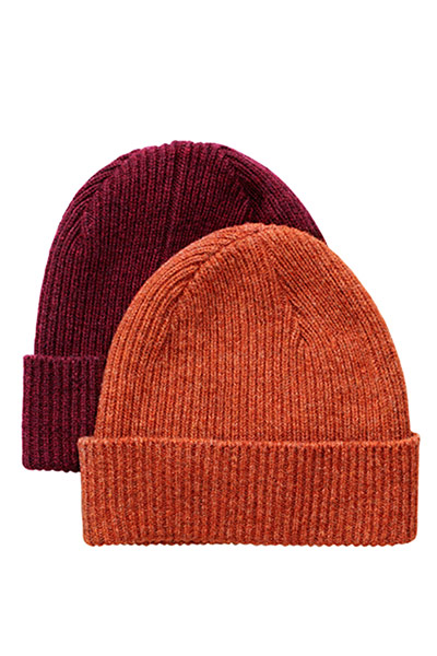 Fashion blogger Bip Ling: Orange and Maroon wollen hats