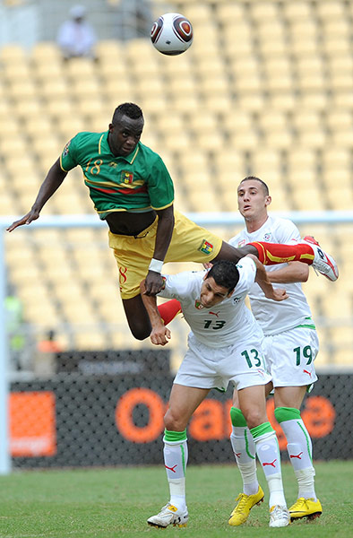 African Nations: Momo Sissoko of Mali dives for a ball