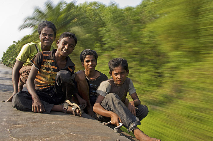 BT gallery Jan13: train between Dhaka and Chittagong, Bangladesh