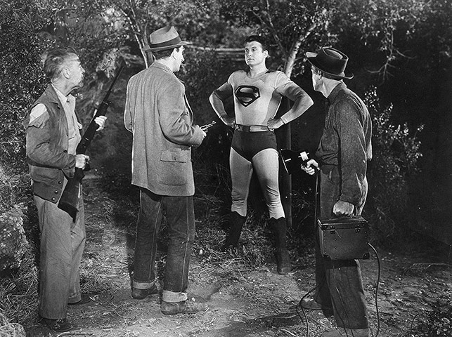 Superman: Superman With Armed Men