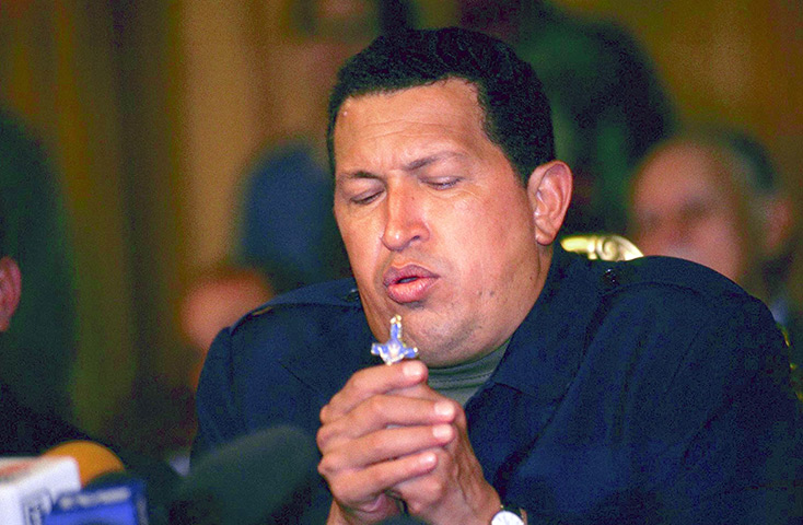 Hugo Chavez obit: 2002: Hugo Chavez returns to Miraflores palace