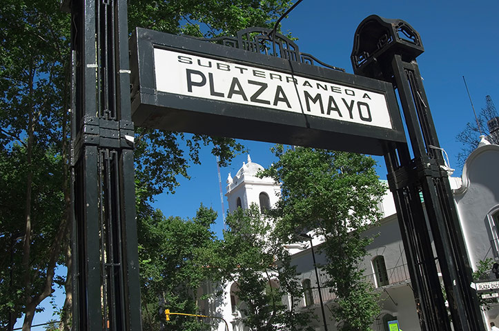 World subways: Metro station at Plaza de Mayo, Buenos Aires 