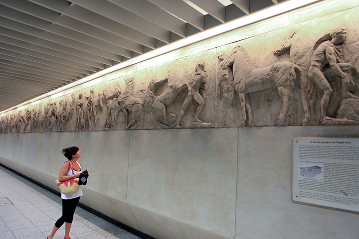 World subways: Akropoli metro station, Athens  